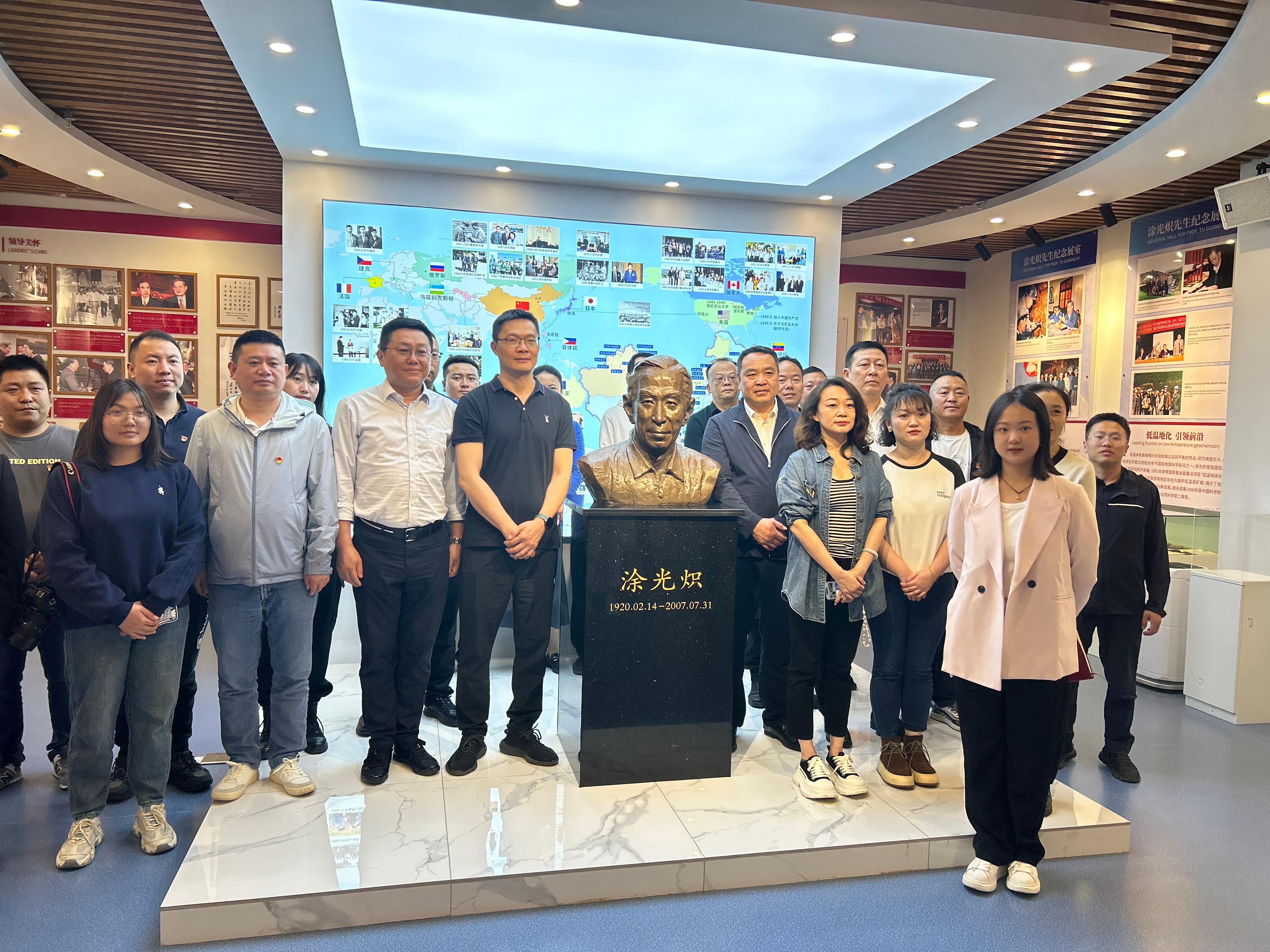 383d9a07-398c-495b-8b76-6f77f78f23f1.jpg 383d9a07-398c-495b-8b76-6f77f78f23f1.jpg