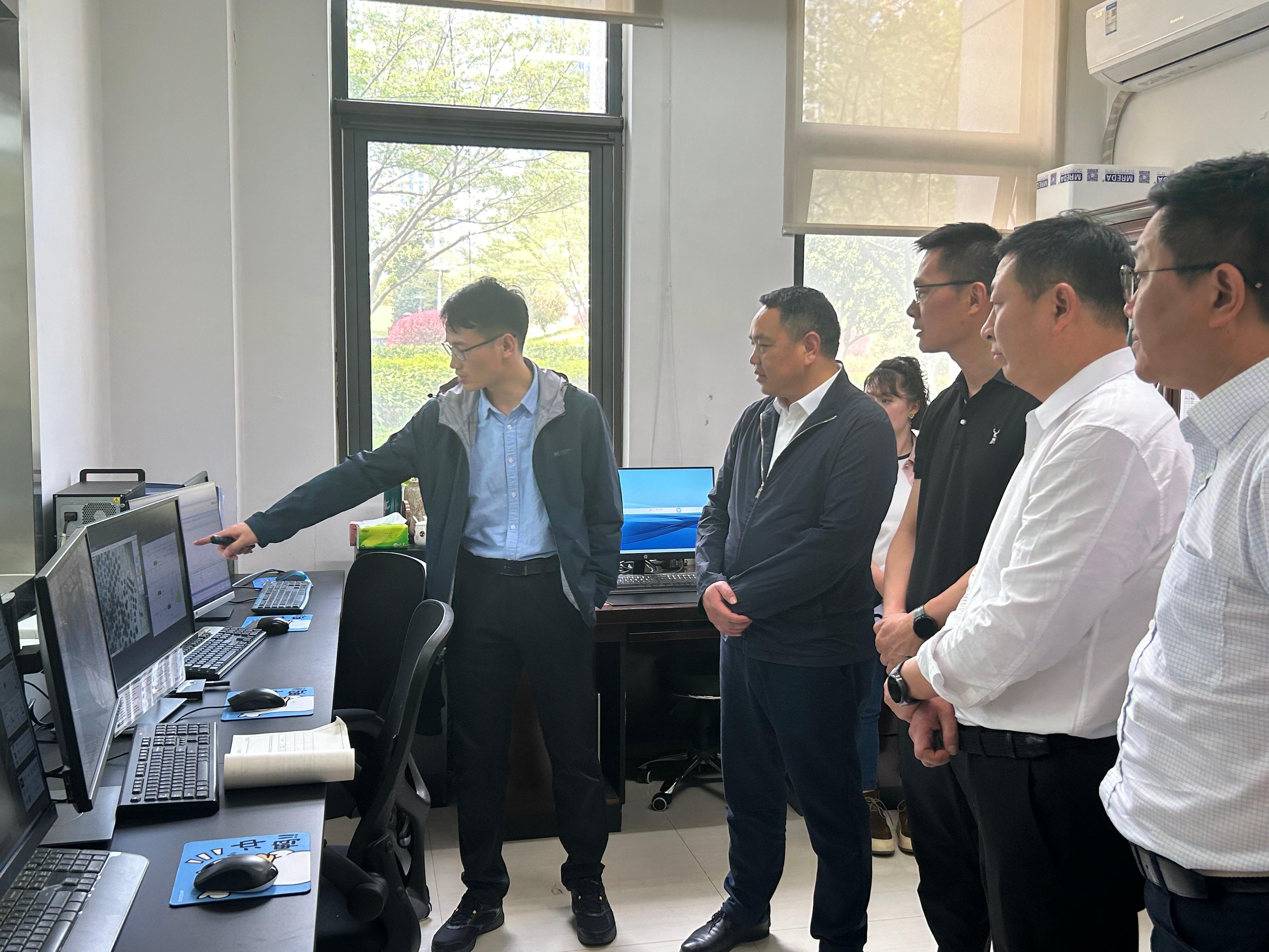 6c2bd86f-43b4-440f-9b5f-a3a9cd823f8d.jpg 6c2bd86f-43b4-440f-9b5f-a3a9cd823f8d.jpg